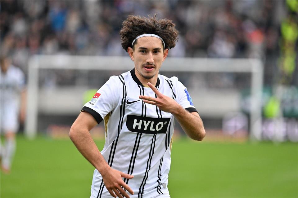 Jason Ceka  spielt nach der kurzen Winterpause für Dynamo Dresden. (Archivbild)Harald Tittel/dpa