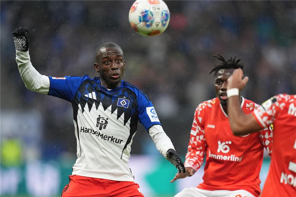 HSV in Bestbesetzung ins Duell der Aufsteiger  Jean-Luc Dompé kehrt beim Spiel in Köln ins Team zurück. (Archivfoto)Marcus Brandt/dpa