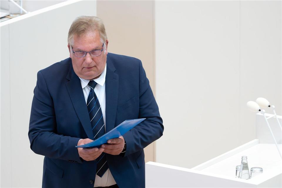 Jean-René Adam von der AfD hat sein Amt als Vorsitzender des AfD-Kreisverbandes Prignitz aufgegeben. (Archivbild)Soeren Stache/dpa