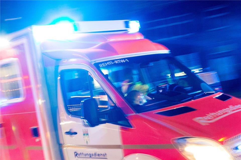 Jede Hilfe für die 80-Jährige kam zu spät. (Symbolbild)Marcel Kusch/dpa
