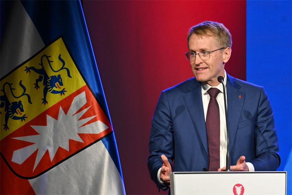 „Jeder und jede soll sich einmischen“, sagte Schleswig-Holsteins Ministerpräsident Daniel Günther (CDU). Felix Müsche/dpa