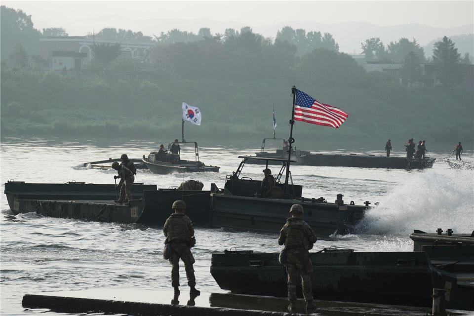 Jedes Jahr führen Streitkräfte Südkoreas und der USA gemeinsame Militärübungen durch. (Archivbild)Lee Jin-man/AP/dpa