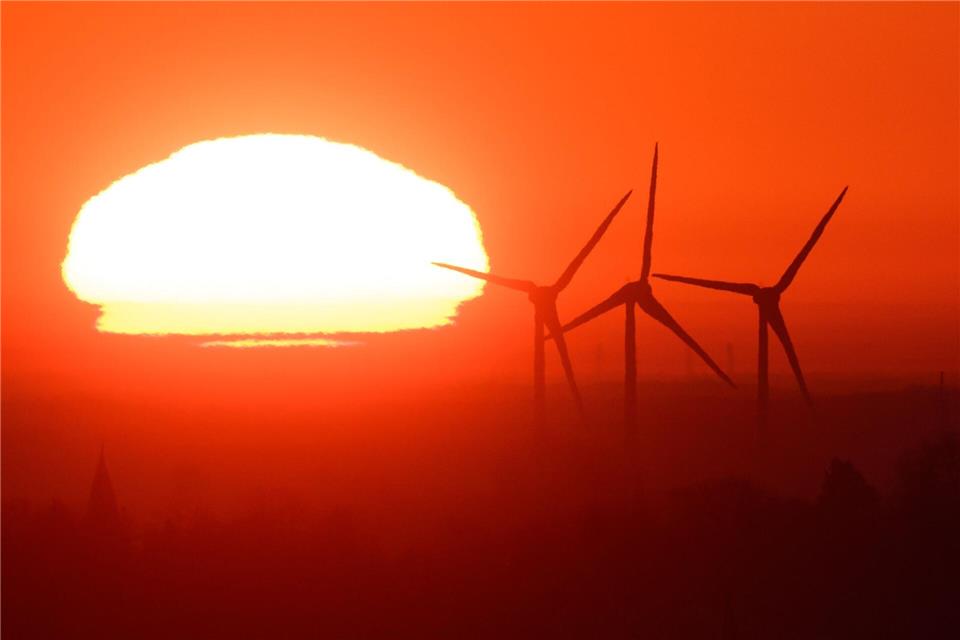 Jedes fünfte neue Windrad steht in Niedersachsen. (Symbolbild)Julian Stratenschulte/dpa