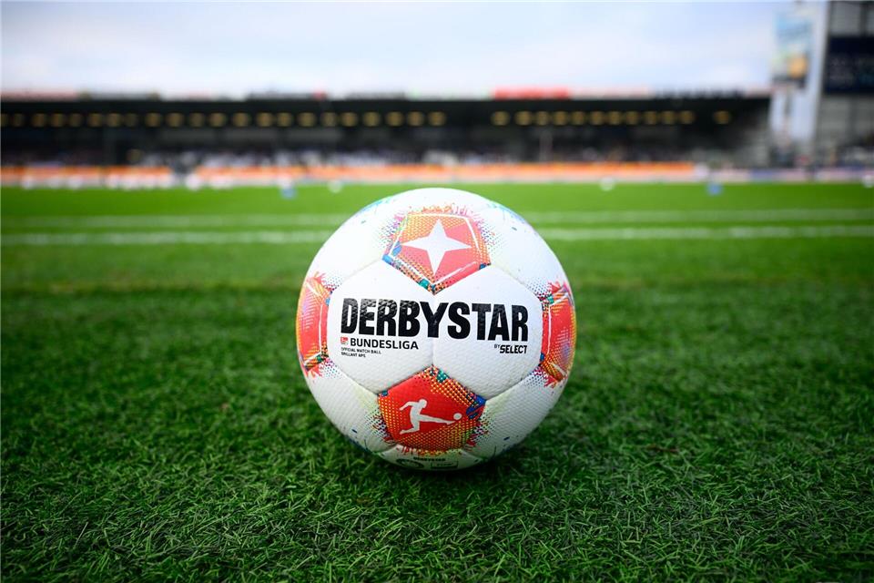 Jermaine Jones wird neuer Trainer in Schweinfurt. (Archivbild)Gregor Fischer/dpa