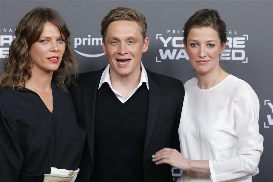 Jessica Schwarz, Matthias Schweighöfer und Alexandra Maria Lara spielten in „You Are Wanted“ von Prime Video mit. (Archivbild)Jörg Carstensen/dpa
