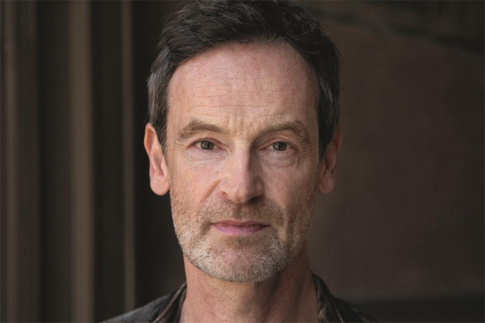 Jörg Hartmann ist vielen als Kommissar Faber aus dem Dortmunder Tatort bekommt. Doch er ist auch Schriftsteller. Sein erstes Buch stellt er jetzt bei einer Lesung in Hamminkeln vor.