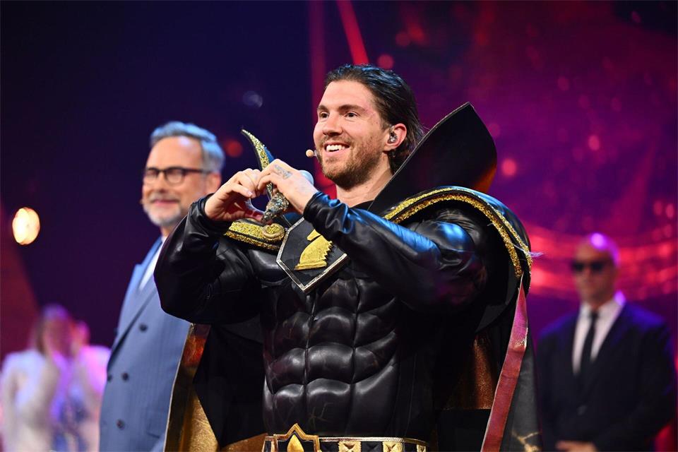 Joey Heindle wirkte zufrieden mit seinem dritten Platz im Finale von „The Masked Singer“.-/Joyn/Willi Weber/dpa