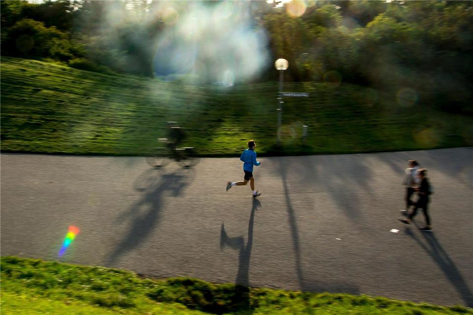 Joggen für die Gesundheit: Ausdauersport hat positive Effekte auf die Lunge.picture alliance/dpa