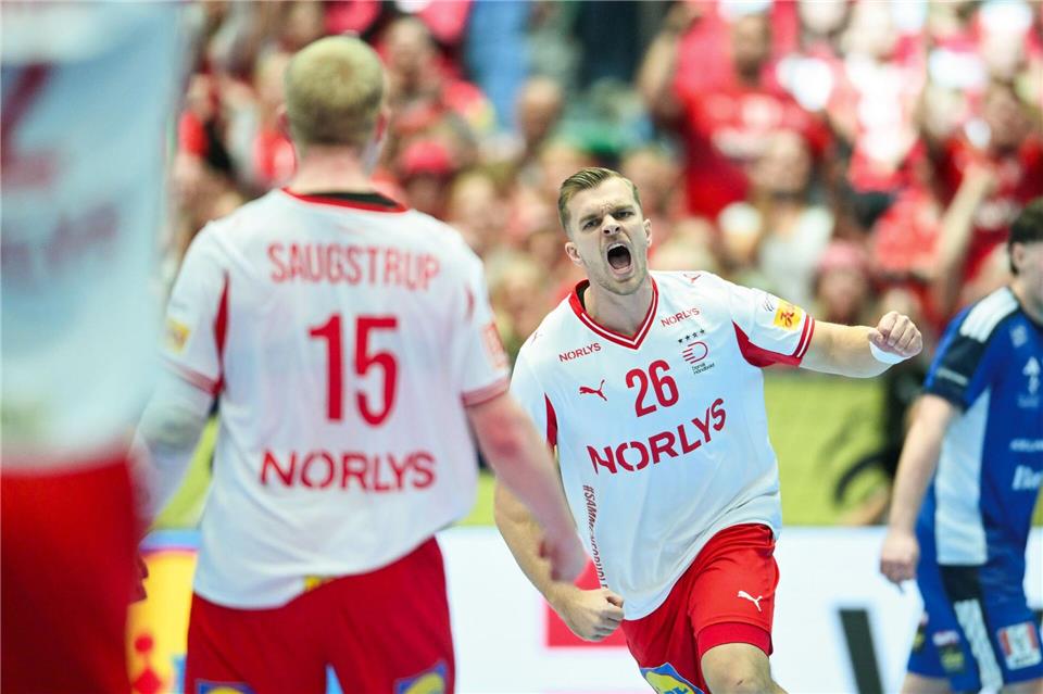 Jóhan Hansen will mit Dänemark den ersten EM-Titel seit 2012 gewinnen. Sina Schuldt/dpa