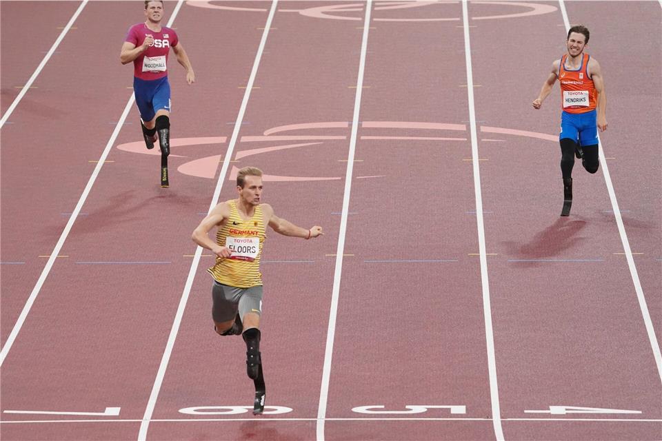 Para-WM: WM-Titel für Felix Streng und Johannes Floors Johannes Floors (M) ist über die 400 Meter nicht zu schlagen. (Archivbild).Marcus Brandt/dpa