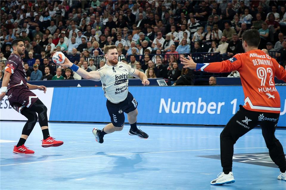 Johannes Golla spielte mit der SG Flensburg-Handewitt in Wetzlar. (Archivbild)Christian Charisius/dpa