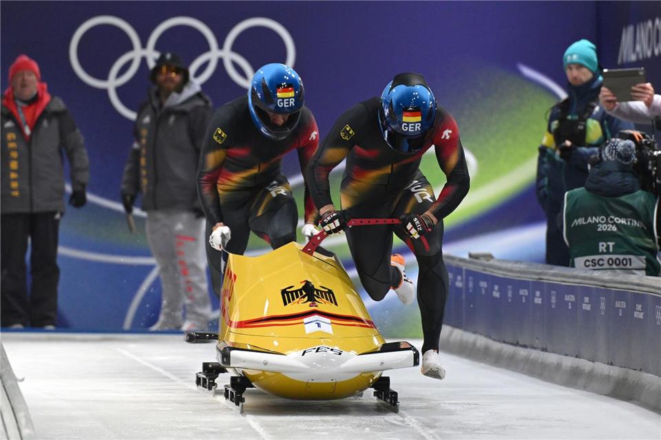 Johannes Lochner (Pilot) und Georg Fleischhauer (Deutschland) legten gleich im ersten Lauf Start- und Bahnrekord hin. Robert Michael/dpa
