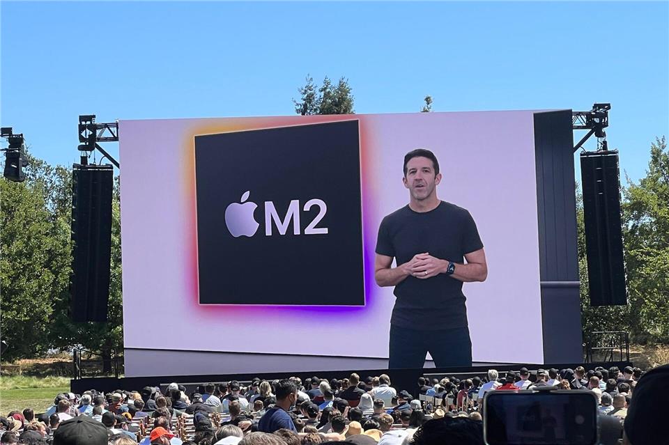 John Ternus war lange Hardware-Chef von Apple. (Archivbild)Christoph Dernbach/dpa