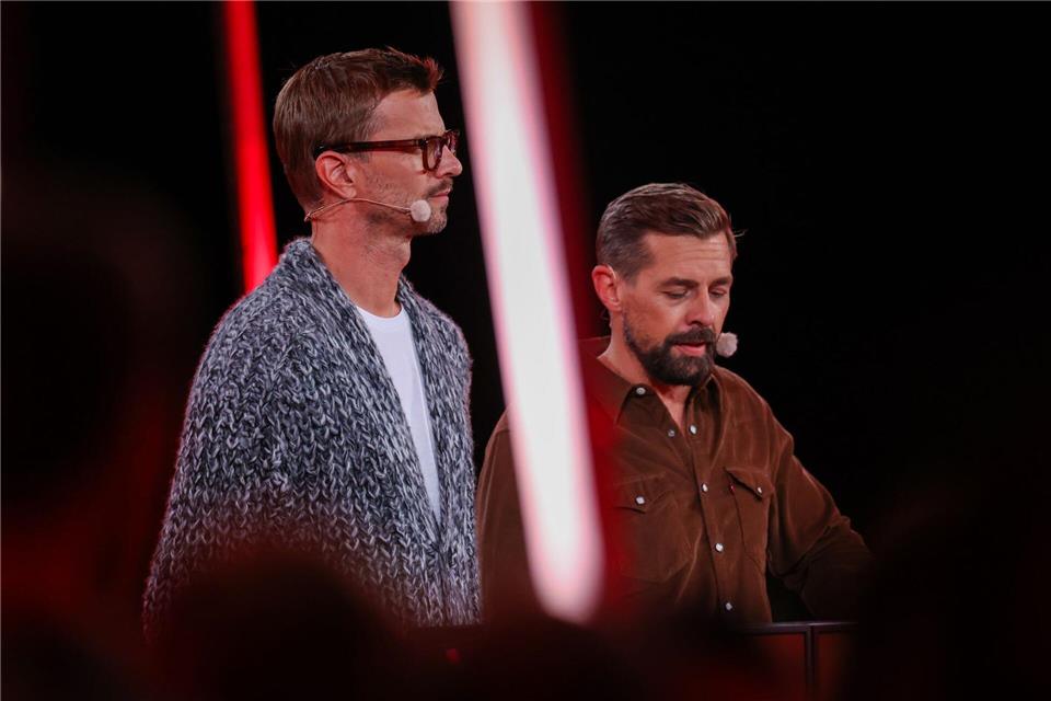 Joko Winterscheidt und Klaas Heufer-Umlauf sendeten am Samstagabend live aus Duisburg.Christoph Reichwein/dpa