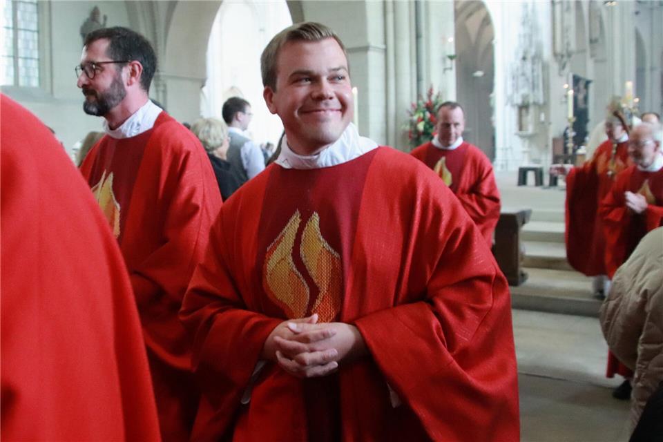 Jonas Mieves ist Kanonikus in St. Remigius.