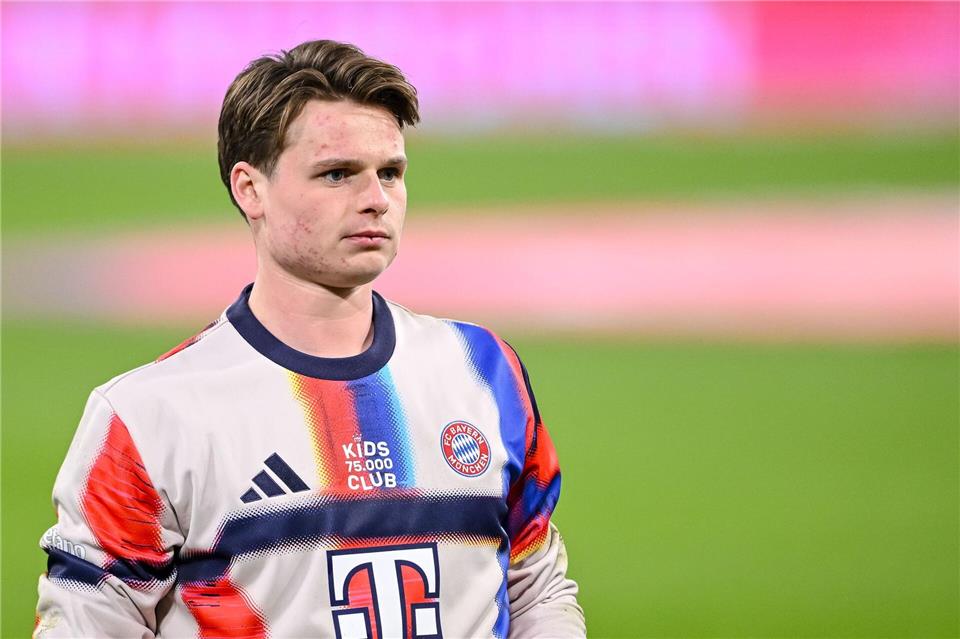 Jonas Urbig konnte nach seiner Gehirnerschütterung wieder trainieren. (Archivbild)Harry Langer/dpa