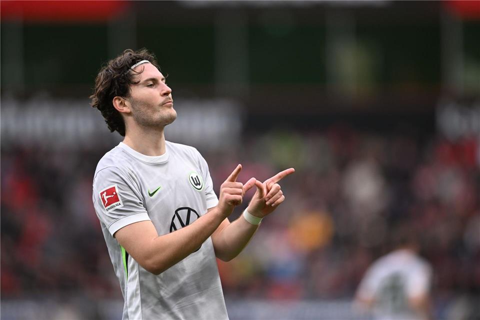Jonas Wind fällt beim VfL Wolfsburg einige Wochen lang aus. (Archivbild)Fabian Strauch/dpa