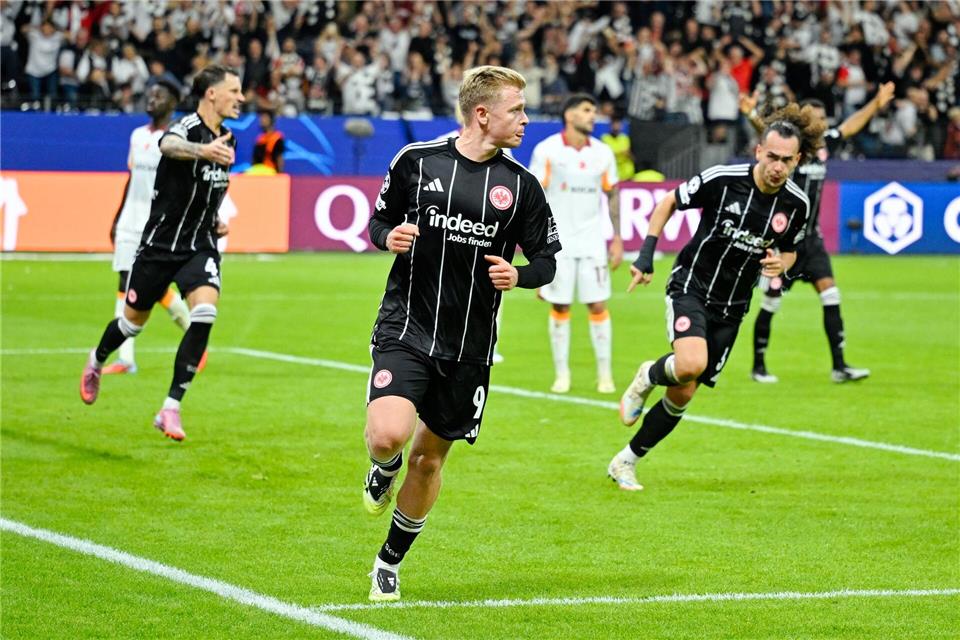 Jonathan Burkardt hat seine ersten Tore für Eintracht Frankfurt erzielt.Uwe Anspach/dpa