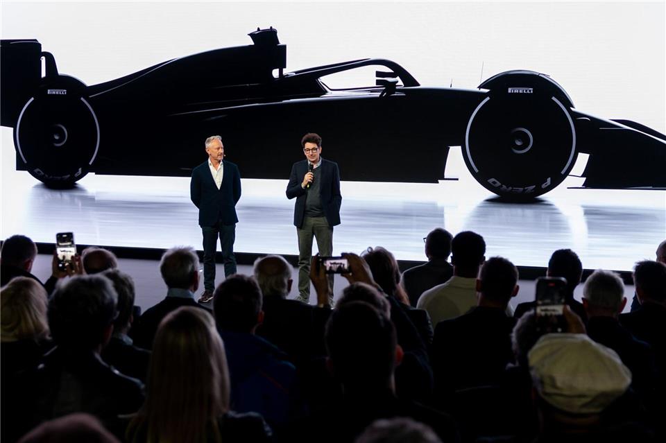 Jonathan Wheatley und Mattia Binotto (r) sind bei Audi in der Verantwortung.Daniel Karmann/dpa