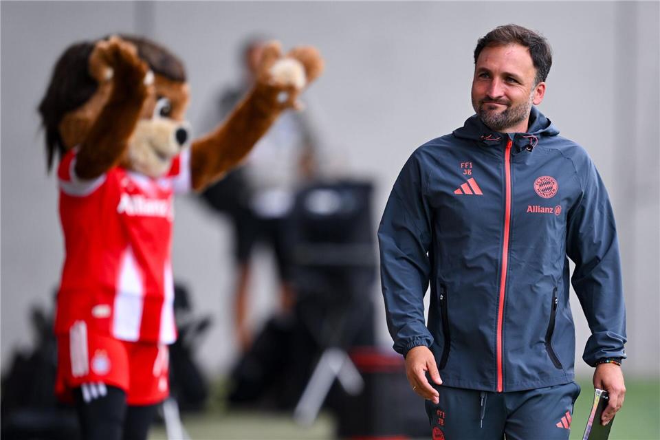 José Barcala ist der neue Trainer der Bayern-Frauen. (Archivbild) Sven Hoppe/dpa