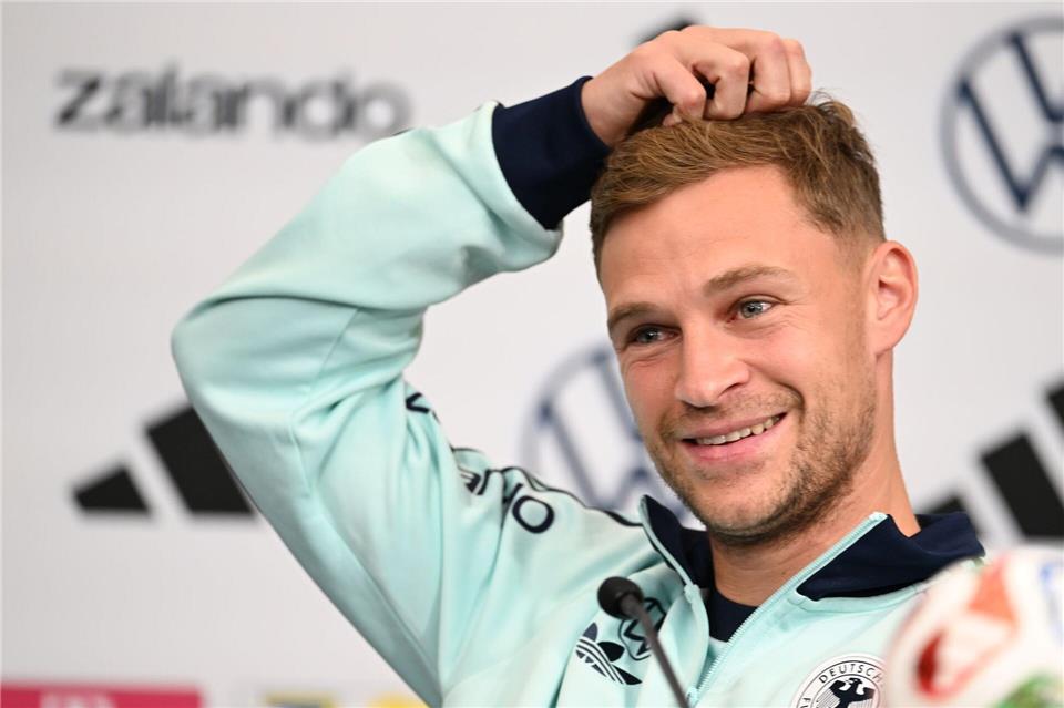 Joshua Kimmich berichtet über die Tierwelt im WM-Camp. Federico Gambarini/dpa