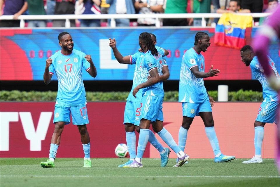 Jubel über den Treffer zur WM-TeilnahmeEduardo Verdugo/AP/dpa