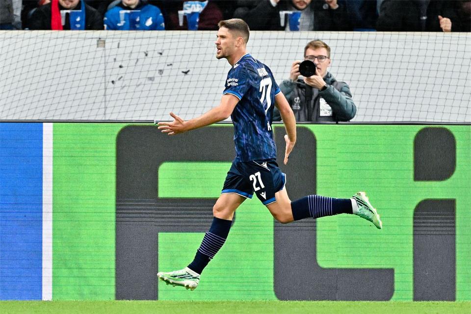 Jubellauf in Sinsheim: Hoffenheims Matchwinner Andrej Kramaric.Uwe Anspach/dpa