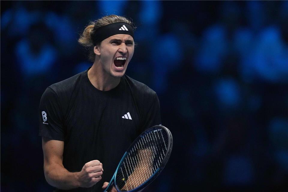 Jubelte ausgelassen nach seinem Auftaktsieg bei den ATP Finals: Alexander ZverevAntonio Calanni/AP/dpa