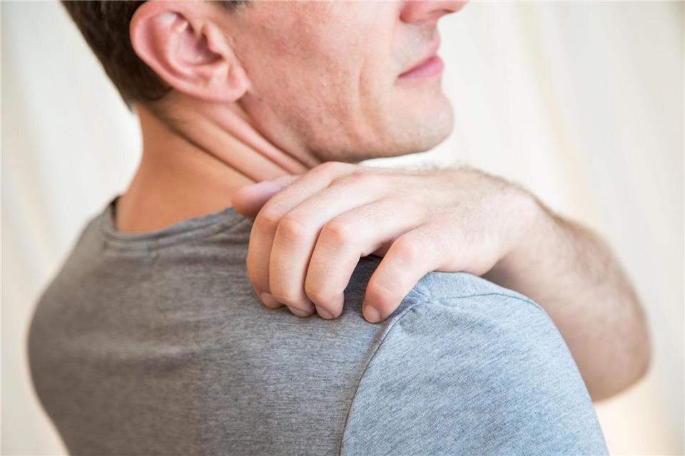 Juckreiz ist eines der typischen Symptome der Gürtelrose.Christin Klose/dpa-tmn