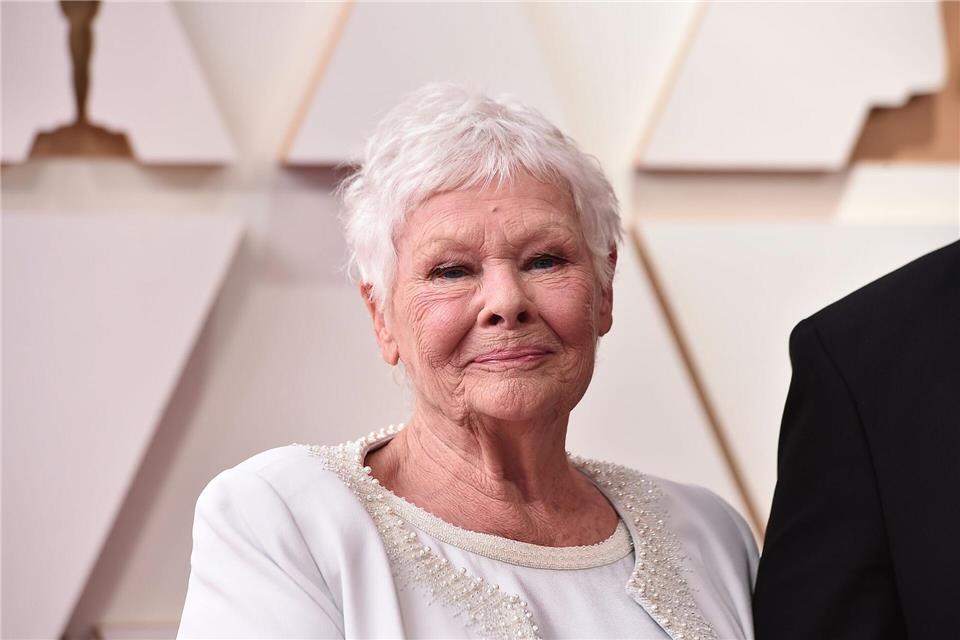 Judi Dench hatte schon früher über ihre schwindende Sehkraft aufgrund ihrer Netzhauterkrankung gesprochen. (Archivbild)Jordan Strauss/Invision/AP/dpa