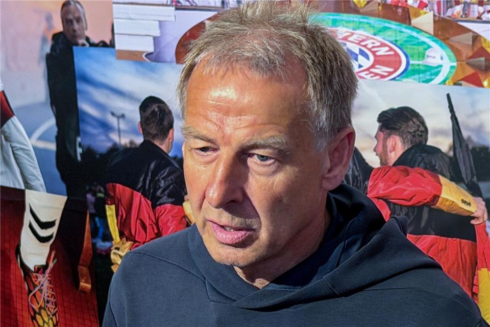 Jürgen Klinsmann flog 2004 zu Gesprächen mit dem DFB nach New York. (Archivbild) Christoph Lother/dpa