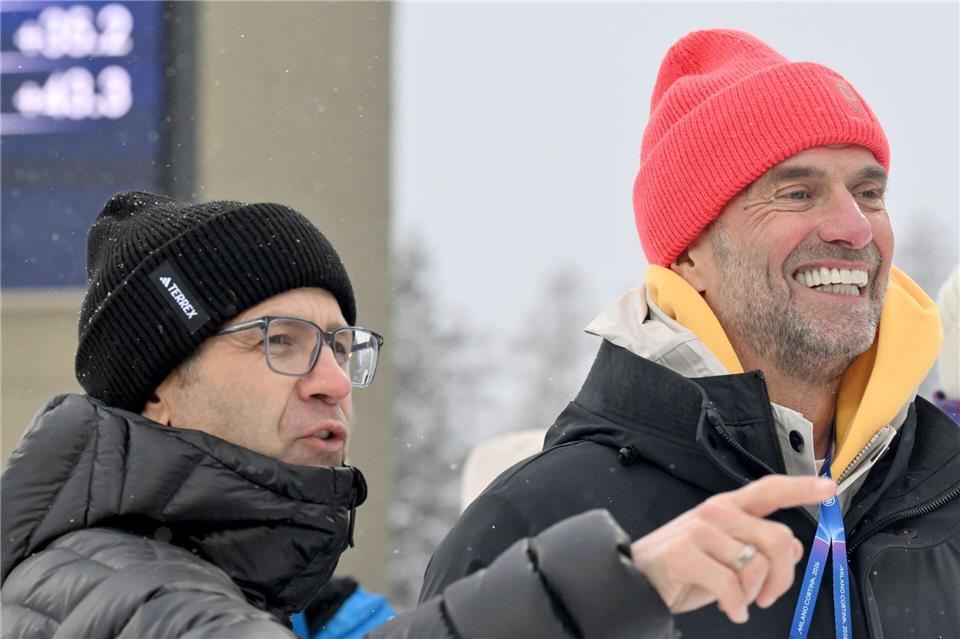 Jürgen Klopp (r) plauderte mit Biathlon-Legende Ole Einar Björndalen.Hendrik Schmidt/dpa