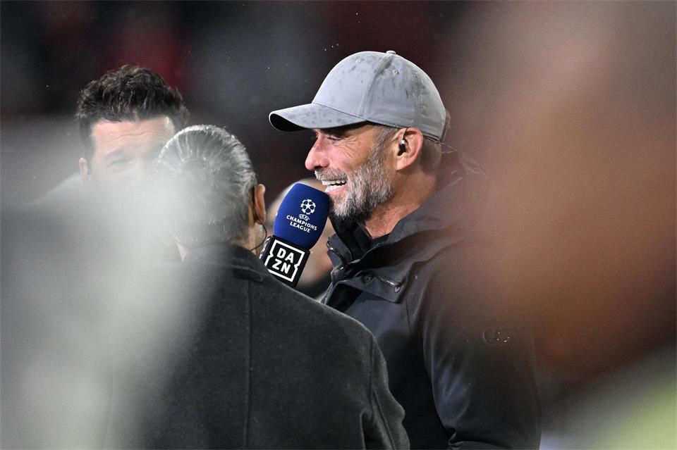 Jürgen Klopp sichtet permanent Spieler. (Archivbild)Sven Hoppe/dpa