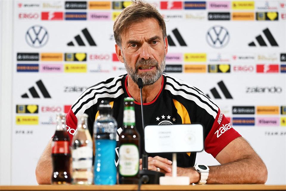 Jürgen Klopp sieht bei Karim Adeyemi ein großes Potenzial. Federico Gambarini/dpa