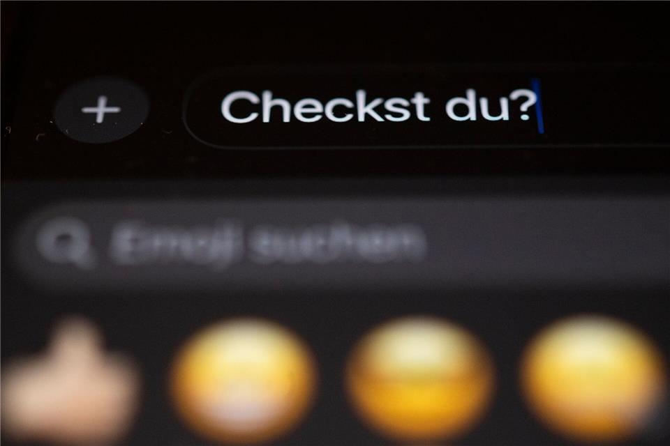 Das crazy: Drei Floskeln zum Checken fürs Jugendwort-Finale Jugendliche haben ihre Favoriten für das „Jugendwort des Jahres“ 2025 nominiert - in den Top 3 stehen „Checkst du?“, „Goonen“ und „Das crazy“. (Archivbild)Marijan Murat/dpa