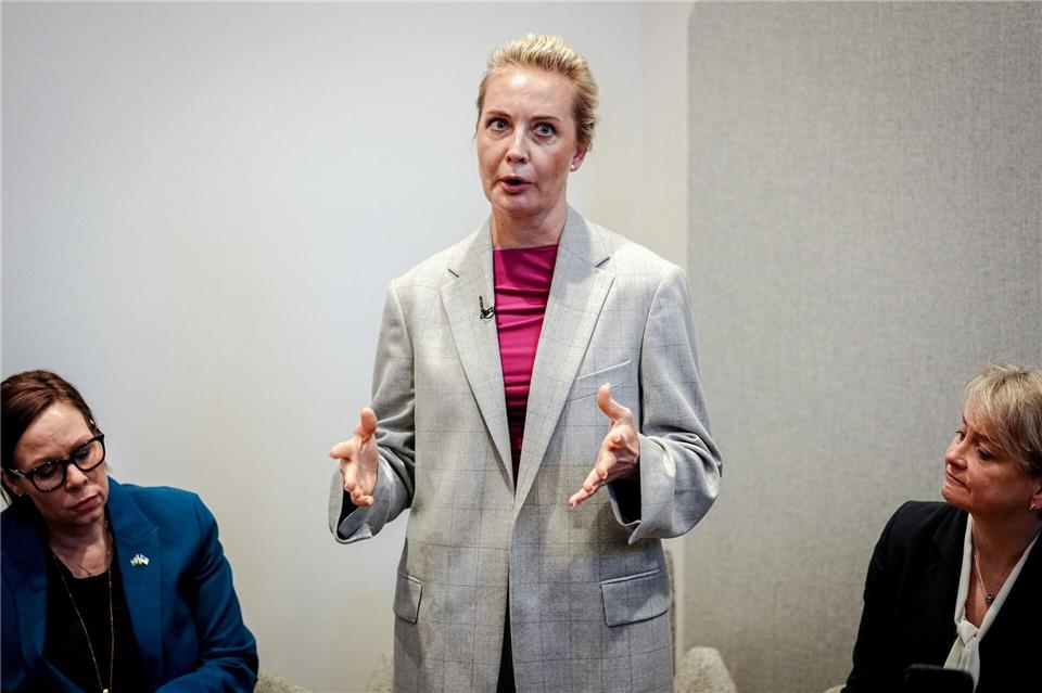 Julia Nawalnaja, die Witwe des prominenten Putin-Kritikers Alexej Nawalny, bei der Präsidentation neuer Erkenntnisse zur Todesursache ihres Mannes am Rande der Münchner Sicherheitskonferenz.Kay Nietfeld/dpa