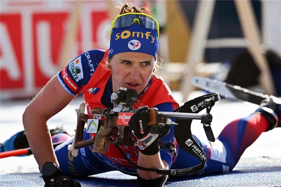 Julia Simon kehrt nach ihrer Sperre zurück in den französischen Weltcupkader. (Archivbild)Martin Schutt/dpa