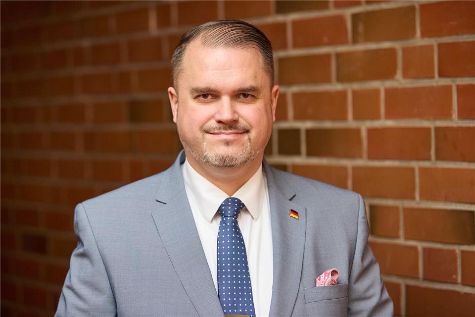 Julian Flak (AfD), Stellvertreter des Landesparteichefs und Mitglied im AfD-Landesverband Schleswig-Holstein, ist ebenfalls Stellvertreter geblieben.Georg Wendt/dpa