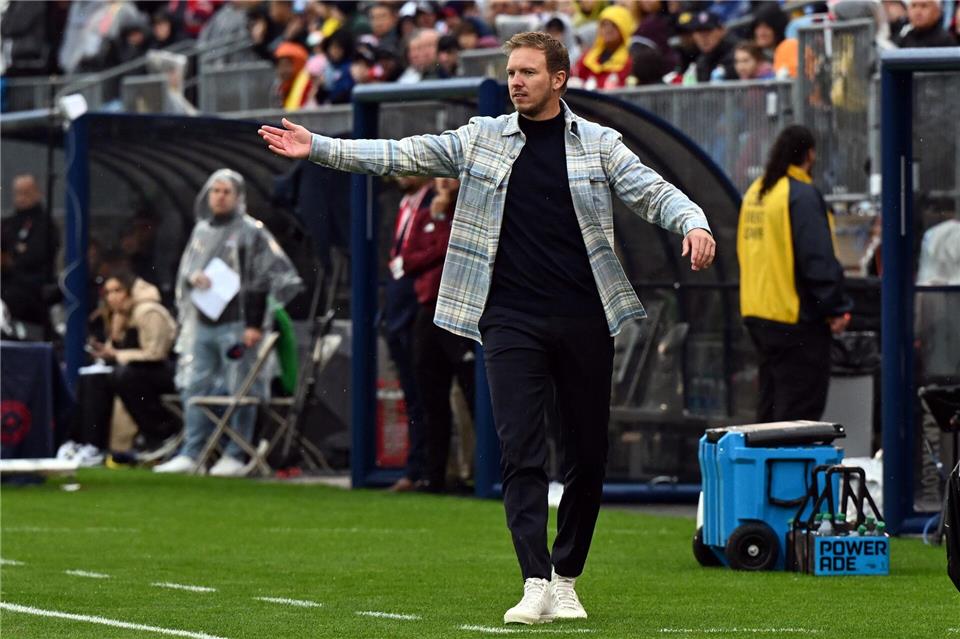 Zwei Jahre Nagelsmann: Wo endet die wilde Achterbahnfahrt? Julian Nagelsmann im Herbst 2023 bei seiner Bundestrainer-Premiere in Hartford gegen die USA. (Archivbild)Federico Gambarini/dpa