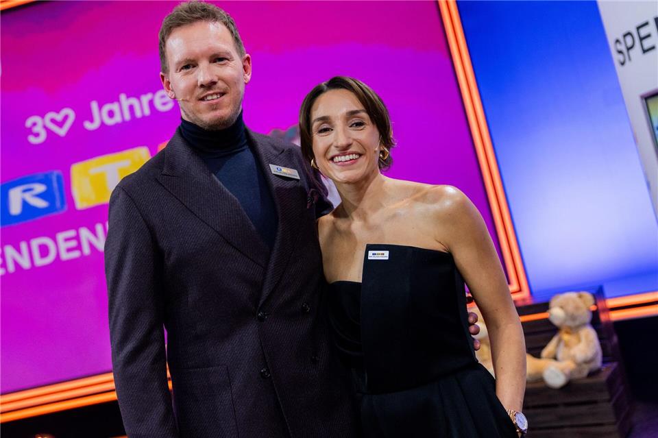 Julian Nagelsmann wurde bei seinen Entschuldigungsplänen von seiner Partnerin bestärkt. (Archivfoto)Rolf Vennenbernd/dpa