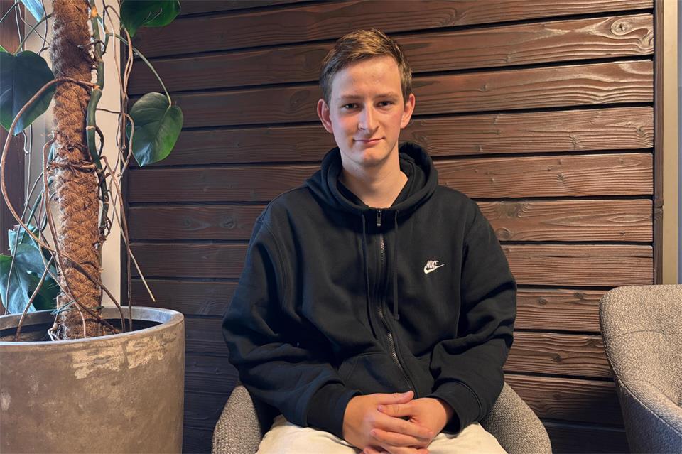 Julius Rohlfs hat am 1. August seine Ausbildung zum Technischen Konstrukteur begonnen. Nach vier Wochen kann er sagen: Er ist zufrieden mit seiner Berfuswahl und gut angekommen.