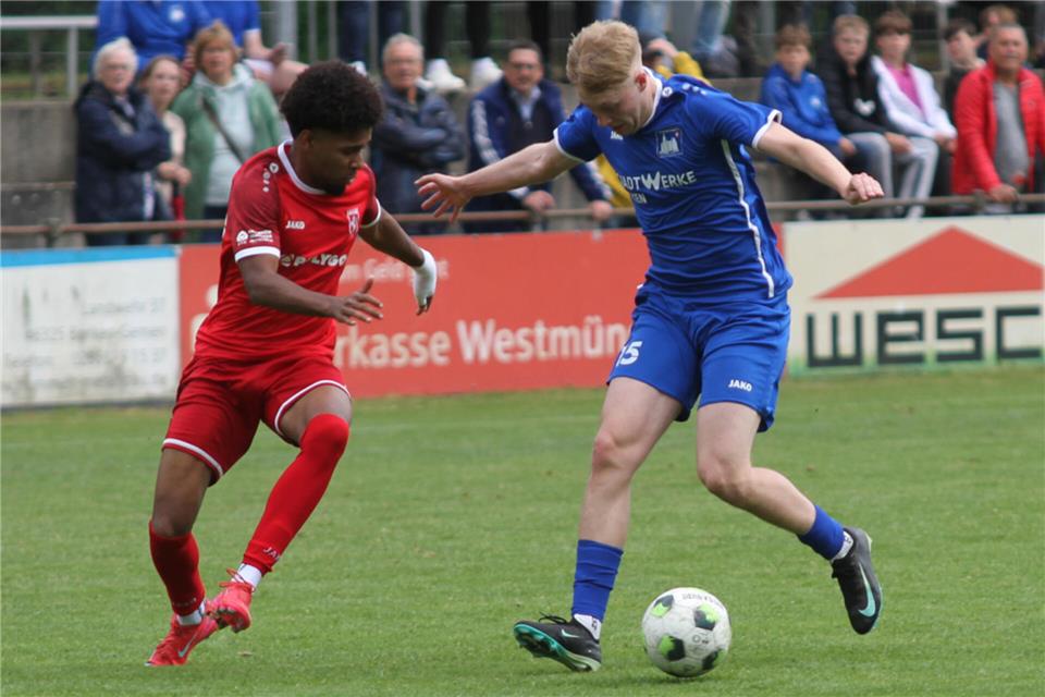 Justin Marquart (rechts) erzielte beide Treffer für Westfalia Gemen gestern in Bockum-Hövel.