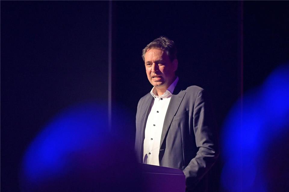 Justizminister Georg Eisenreich (CSU) ist besorgt, denn strafbarer Hass und Hetze haben in Bayern ein erschreckendes Ausmaß erreicht. (Archivbild) Malin Wunderlich/dpa