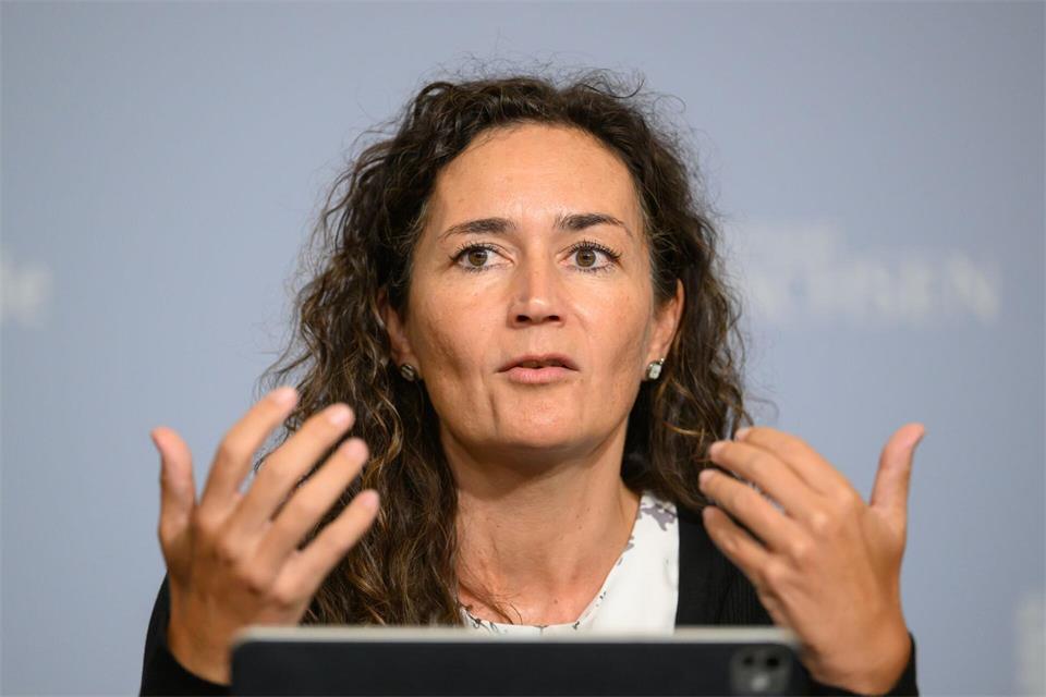 Justizministerin Constanze Geiert (CDU) sieht den Kampf gegen Extremismus als gesamtgesellschaftlichen Auftrag.Robert Michael/dpa