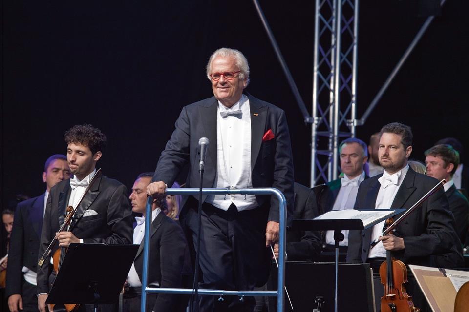 Justus Frantz ist der Stargast des Doppelkonzerts.