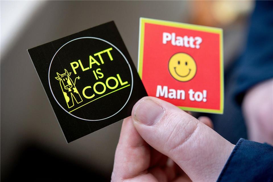 KI-basierte Übersetzer für Friesisch oder Plattdeutsch haben bei der Entwicklung noch einige Hürden zu überwinden. (Symbolbild)Hauke-Christian Dittrich/dpa
