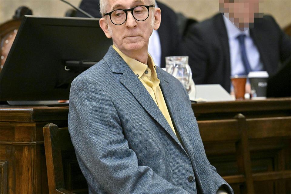 Kabarettist Günther Paal ist in dem Prozess einer von insgesamt drei Angeklagten.Hans Klaus Techt/APA/dpa