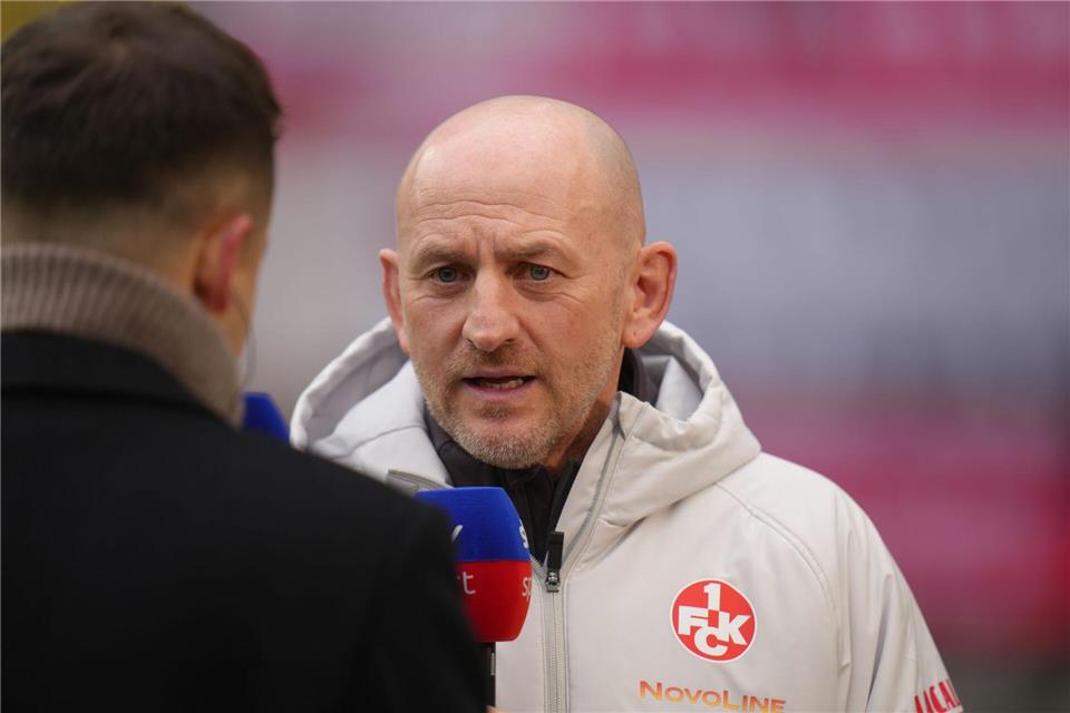 Kaiserslauterns Trainer Torsten Lieberknecht peilt in Münster den ersten Auswärtssieg des neuen Jahres an. (Archivbild)Thomas Frey/dpa