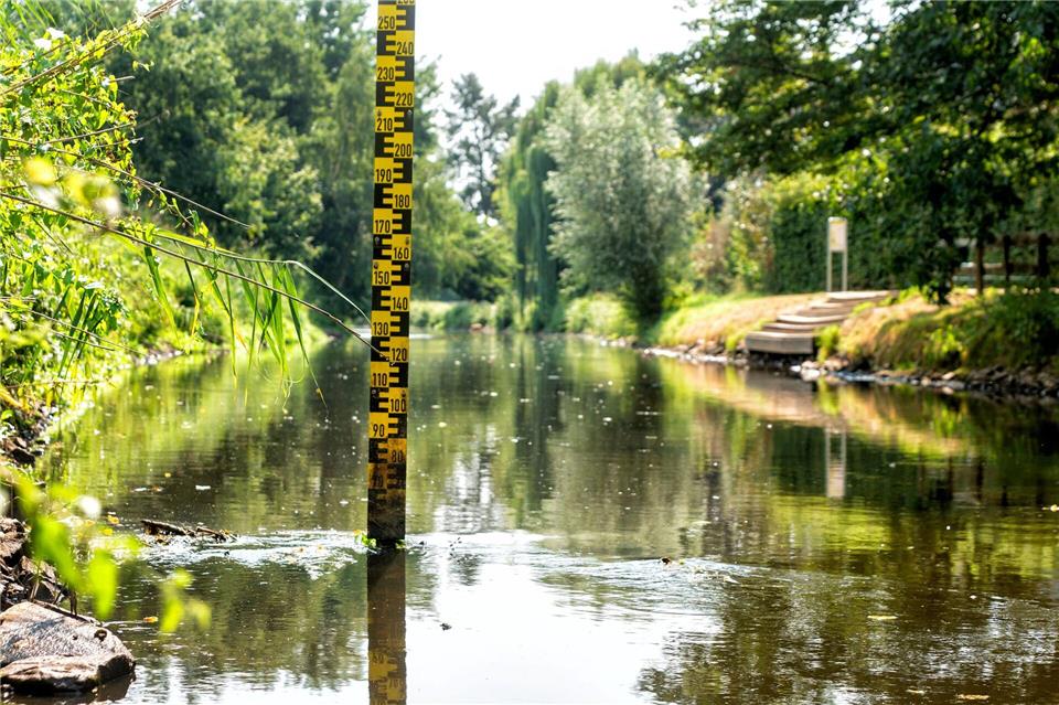 Kajakfahrer entdecken in Kevelaer eine Leiche in einem Seitenarm der Niers. (Archivbild)Arnulf Stoffel/dpa