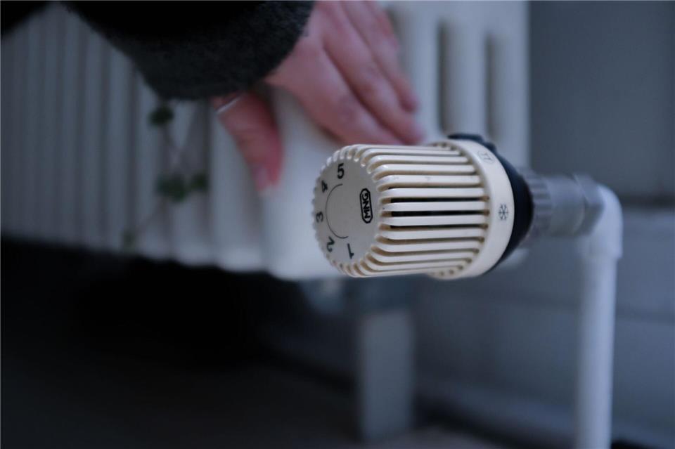 Kalte Wohnung? Ab dem 1. Oktober müssen Vermieter sicherstellen, dass die Heizung läuft und die Wohnungen auf 20 Grad beheizt werden können.Laura Ludwig/dpa-tmn